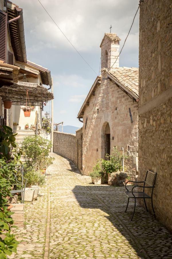 Casa Vacanze Montefalco Il Borgo Apartment Luaran gambar