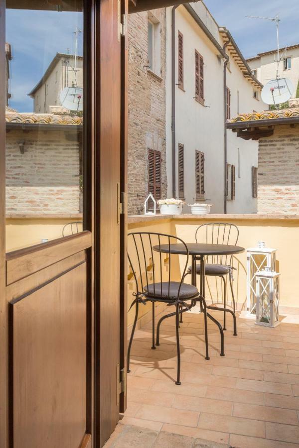 Casa Vacanze Montefalco Il Borgo Apartment Luaran gambar
