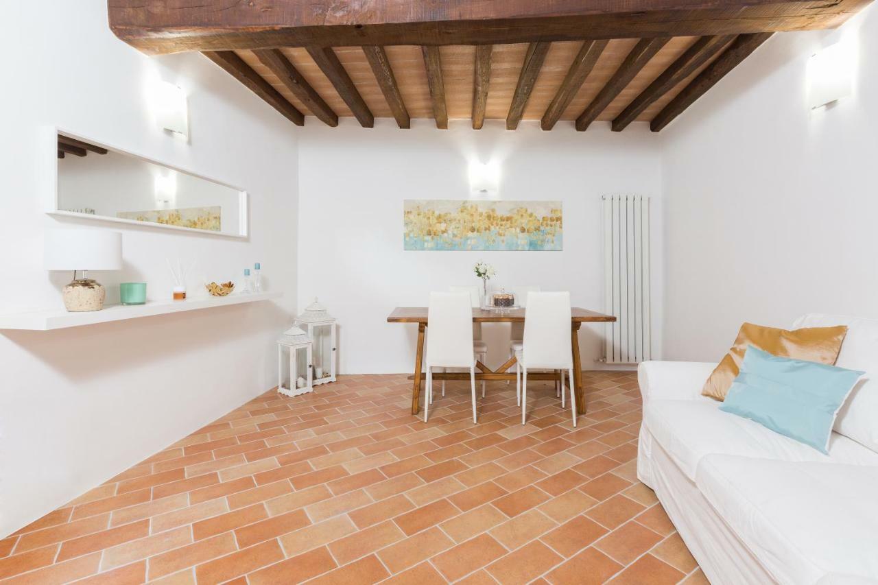 Casa Vacanze Montefalco Il Borgo Apartment Luaran gambar