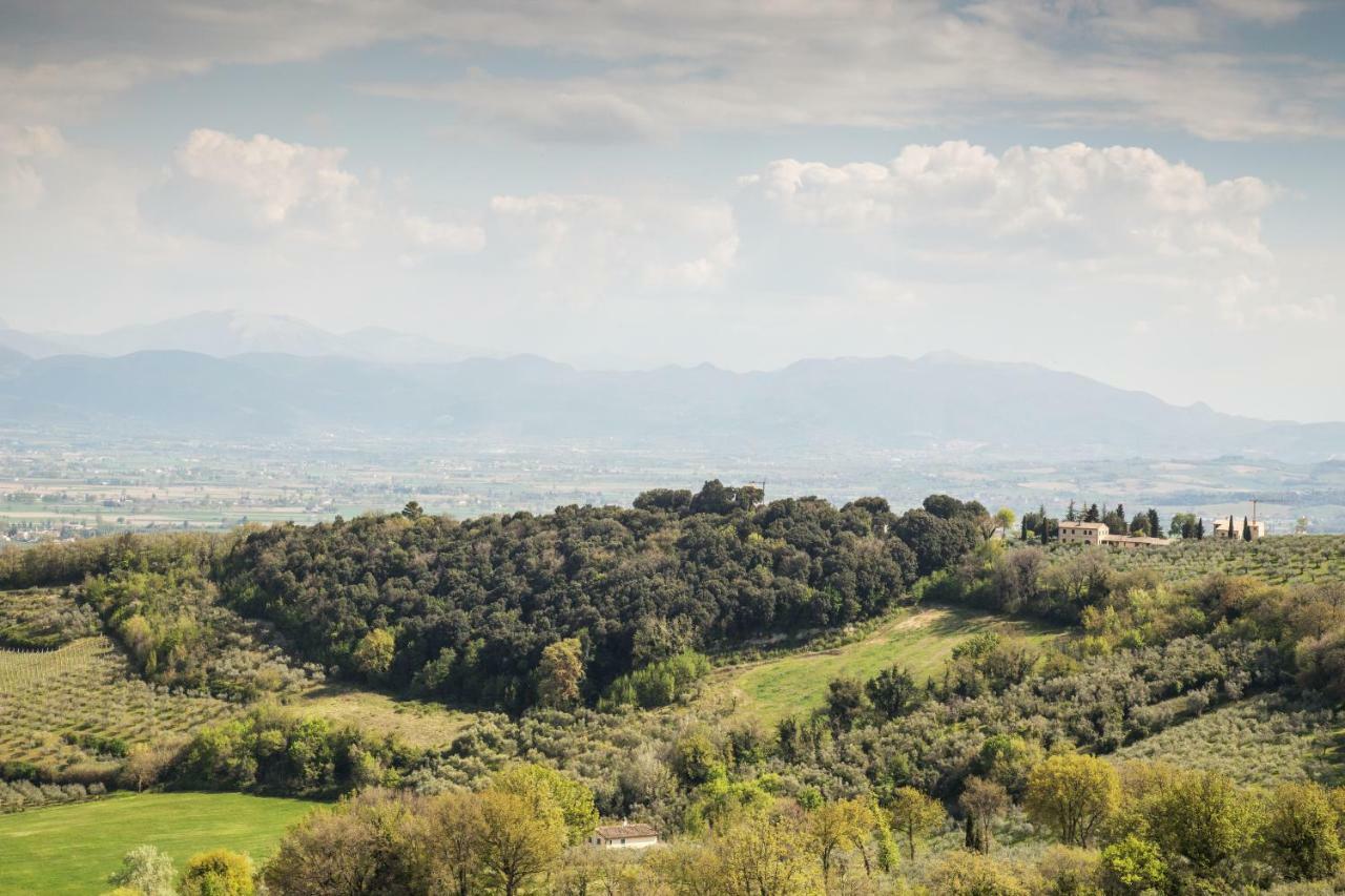 Casa Vacanze Montefalco Il Borgo Apartment Luaran gambar